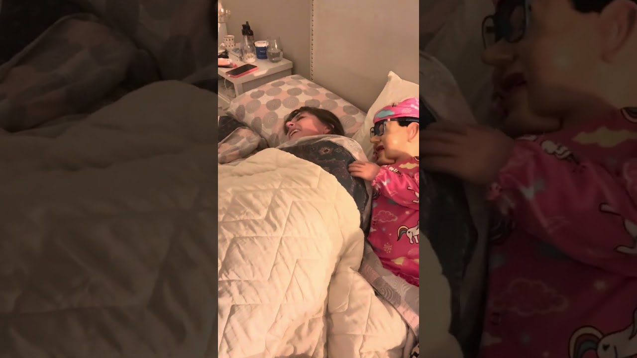 Hay pero que humor Gabriela. Jajajaj no dejamos descansar a nadie jajaj