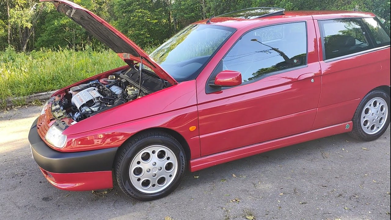 Alfa Romeo 145 Quadrifoglio... macchina italianíssima !