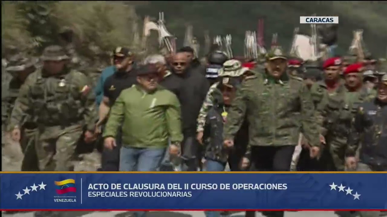 Maduro asiste a ejercicios militares y fin de curso de operaciones especiales