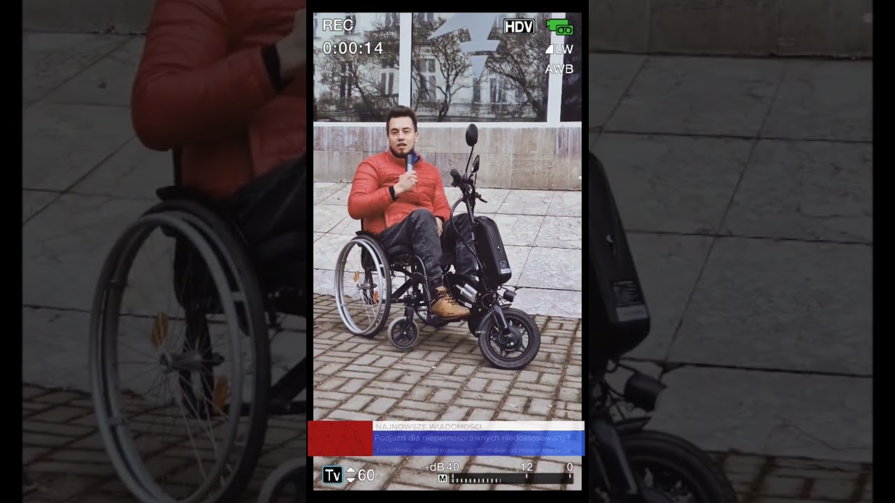 Kulawy TV - w&oacute;zek elektryczny spadł ze schod&oacute;w