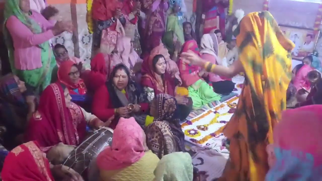 Haule Haule Bansuri Bajai Ho sanvariya Bajai O Sawariya Main Tere Sang Nachungi Narayan Hari
