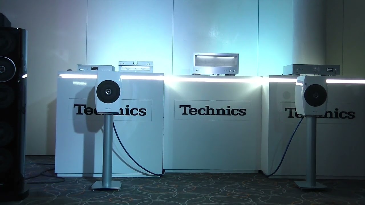 Audio Show 2014 Warszawa - Technics is back. /amp. SE-R1/SU-R1/SB-R1//SU-C-700/CD SL-C700/SB-C700/