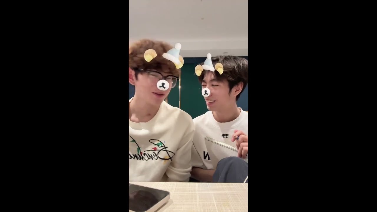 Singing Challenge part.1 with Xiaofu & Xiaoyuan Couple