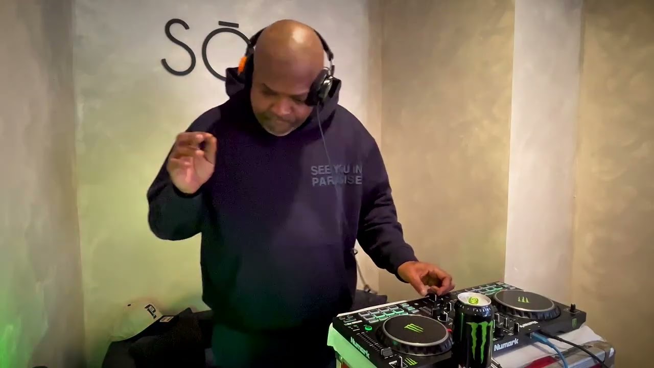 War Room Sounds | DJ Smoke Black Live at Soel Studios