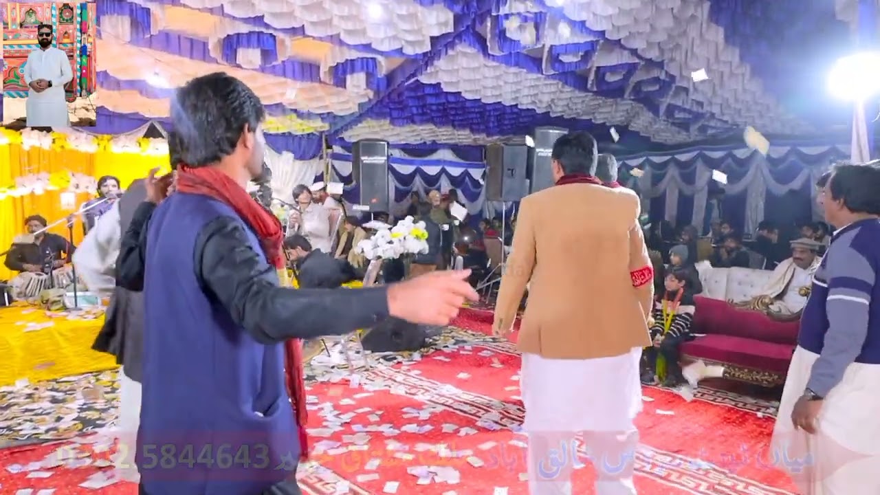 Metho soh chawa ly phool mein ni tory super hit live song by Tanveer anjum at wedding programme