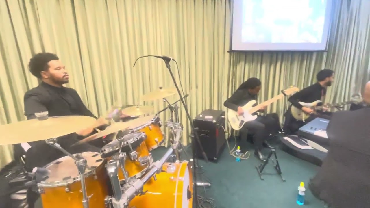 Kunjalo LFT Worship Team - “Moet nie bang wees nie Medley”🔥