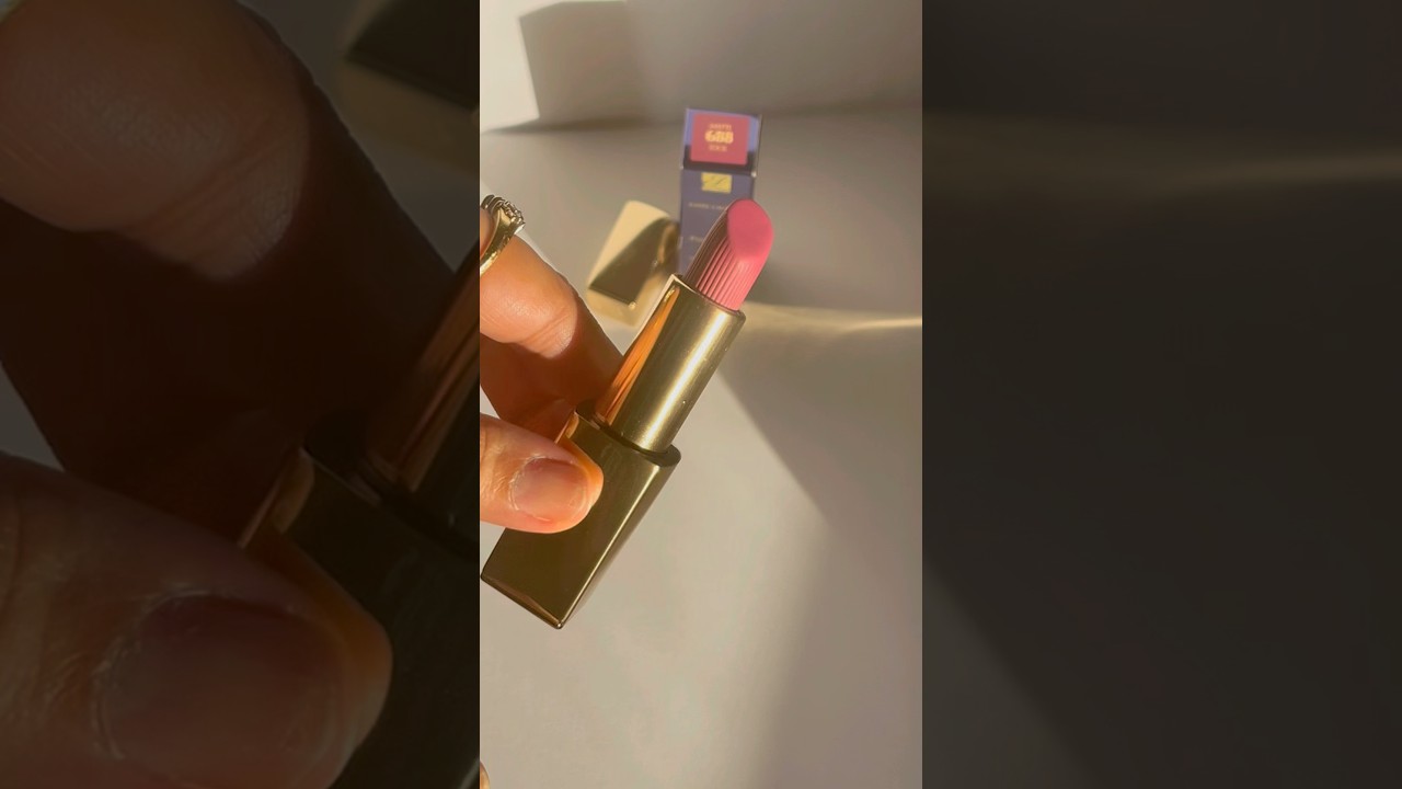 Estee Lauder Pure Color Matte Lipstick in the shade 688 IDOL  #esteelauder #mattelipstick