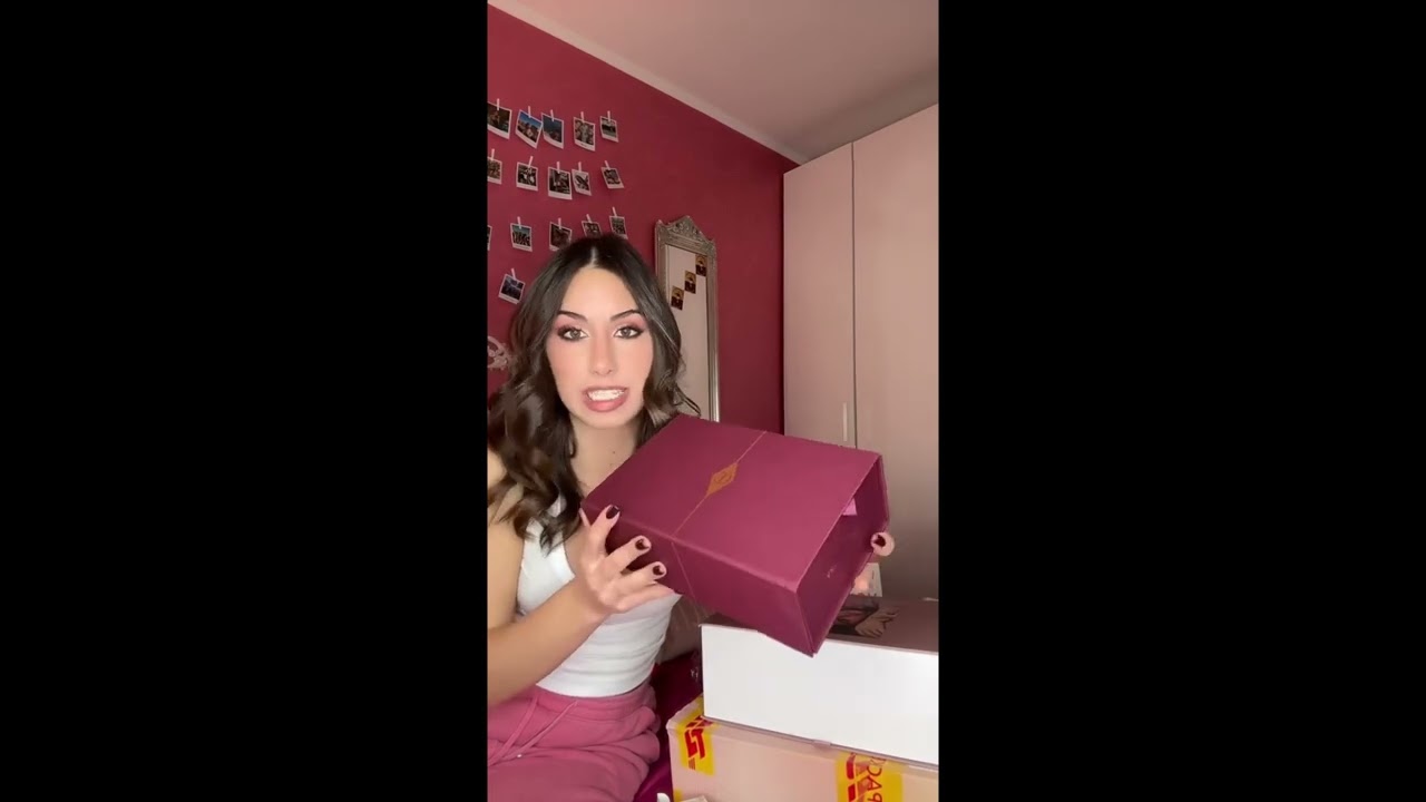 Unboxing time 📦🎀 FEDERICA.SCAGNETTI