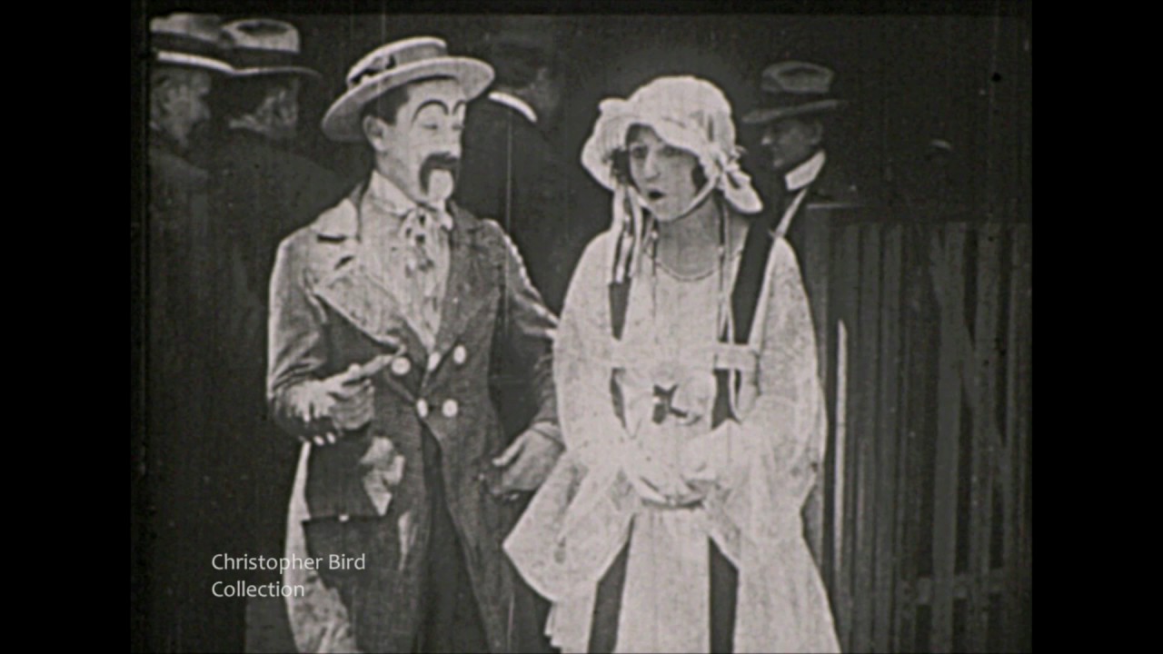 Harold Lloyd in Over The Fence (1917)