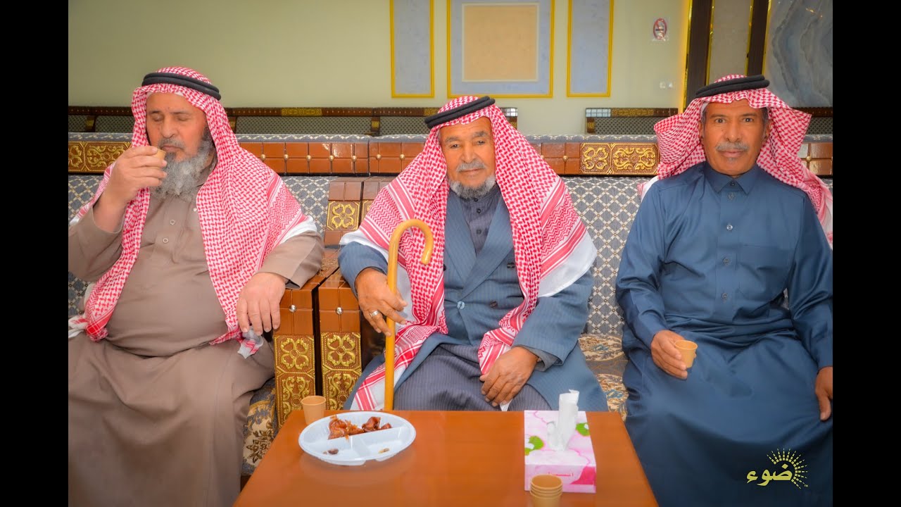 الشيخ  : مهجع بن حسن الهرفي وابنائه يحتفلون بتكريم ابنائهم الضباط المترقين والخرجيين لعام ١٤٤٤هـ