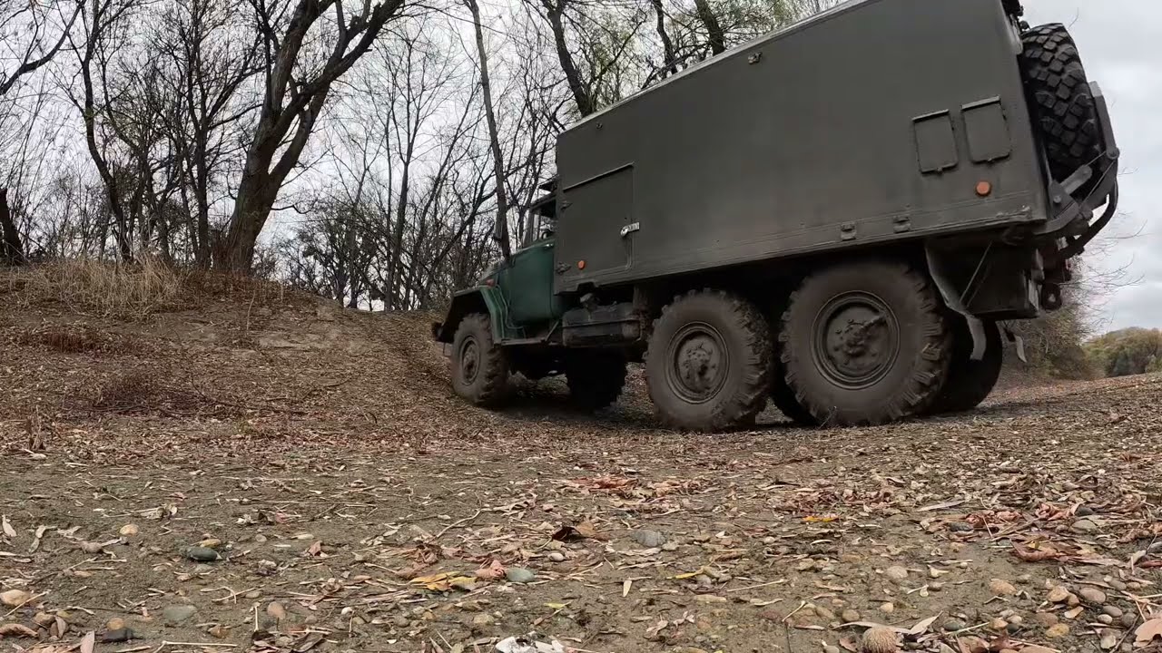 ZIL 131 Offroad and Hand Start