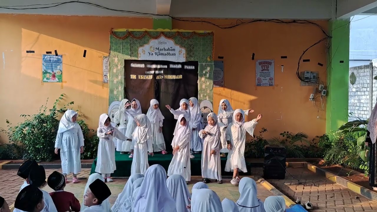 PENAMPILAN KELOMPOK A2 - TK ISLAM AL-HIKMAH