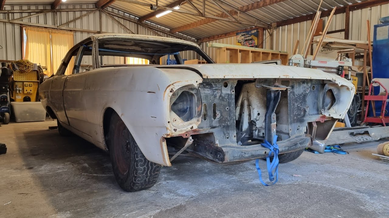 1967 ZA Fairlane. Time for a freshen up 