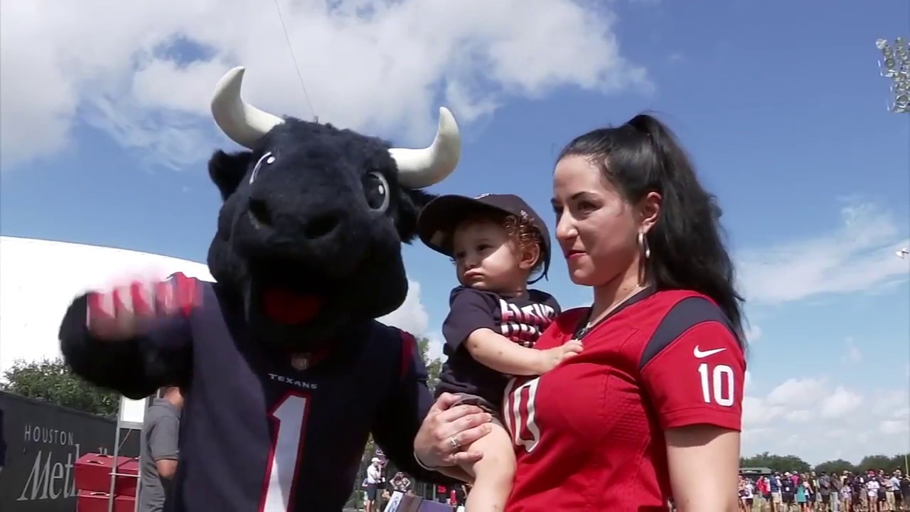 UNMASKING TORO: Meet the person behind the Texans mascot