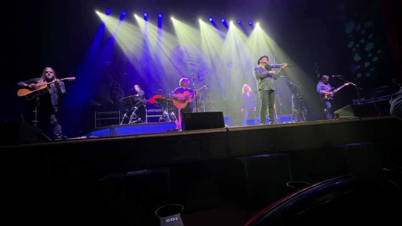 Kansas live at Capitol Theater Port Chester New York.  February 19th, 2026. Dust in the wind. 