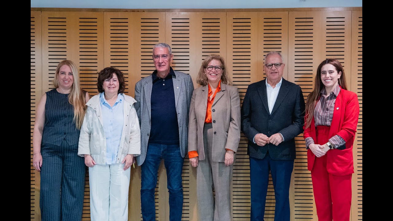 Los centros sociosanitarios de La Gomera se benefician de un programa pionero de salud bucodental