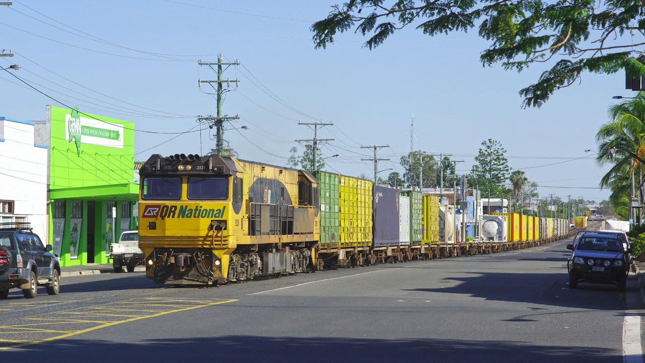 Street Running : Freight Trains on Rockhampton Street