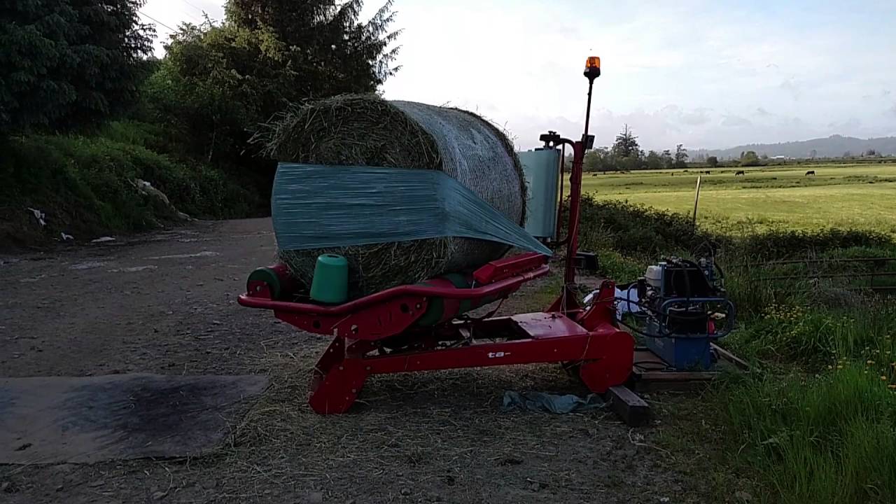 Round Bale Wrapper with power pack