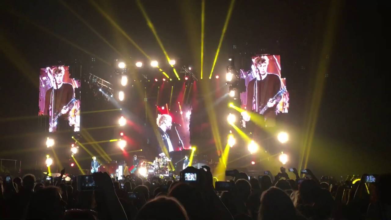 Hot damn In Amsterdam - 5SOS