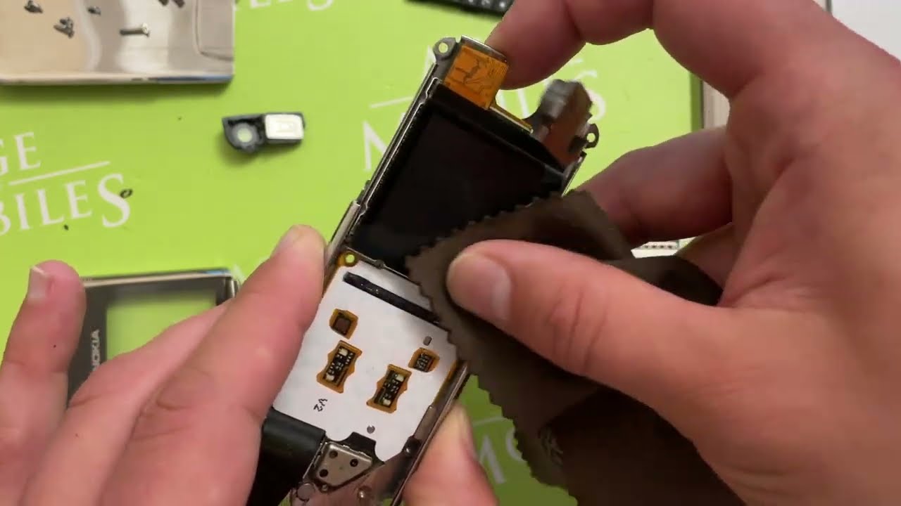 Nokia 8800 assembly