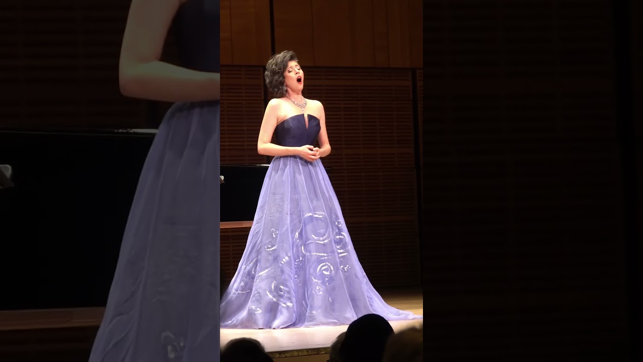 Casta Diva - Norma  - Carnegie Recital