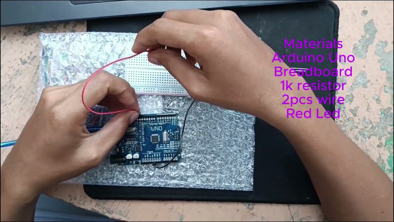 Single Blinking LED Light in Arduino using Tinkercad
