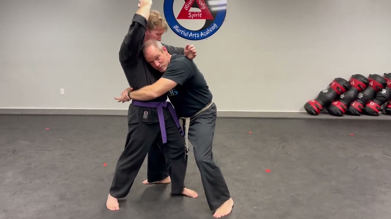 Body Clinch Takedown 