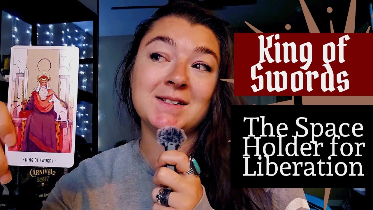 Where Tarot Structure Meets Intuition ✨ Digging into the King of Swords