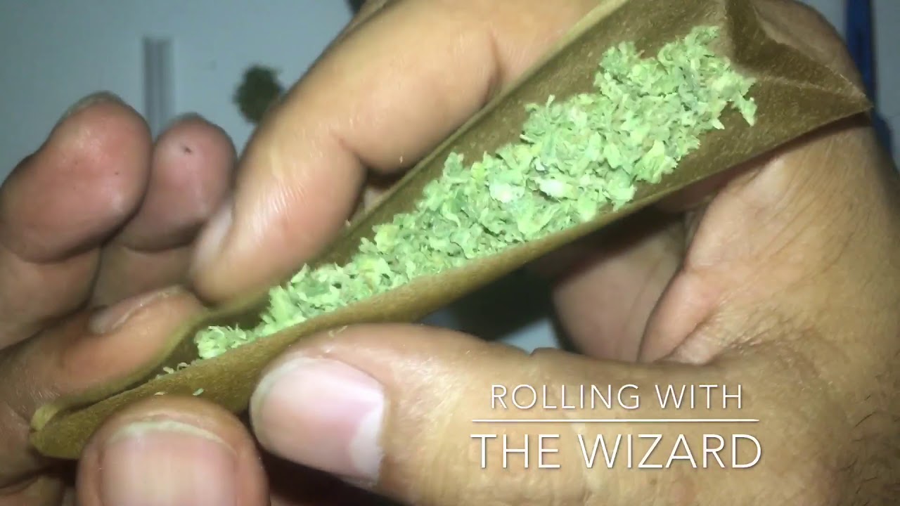 How to roll a cross blunt using ZigZag blunt wraps