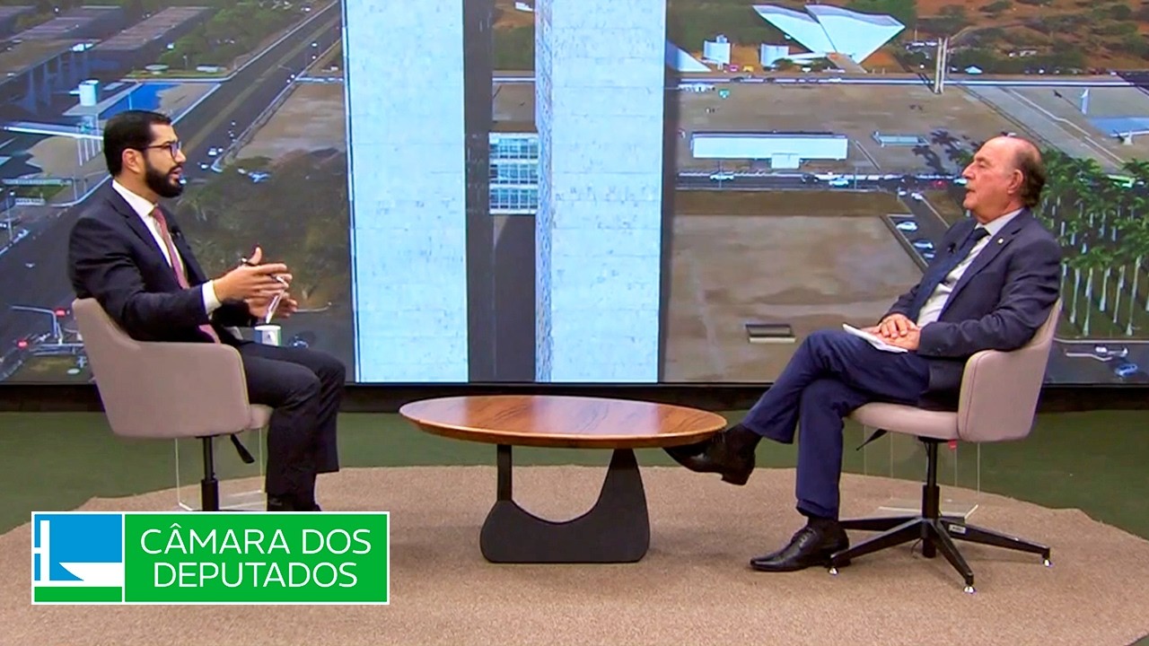 Dr. Zacharias Calil explica regras para farmácias em supermercados  - 11/03/2026