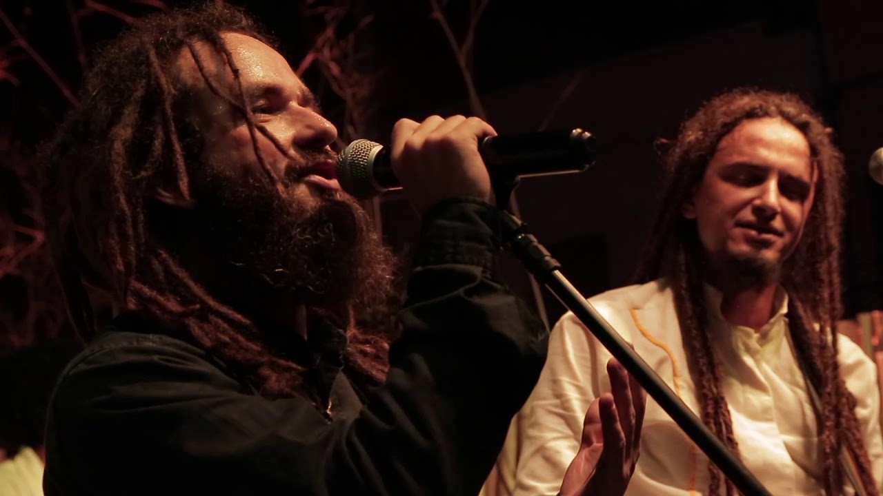 10 - Cochá – Juntos somos mais (part. Rodrigo Piccolo - Mato Seco)