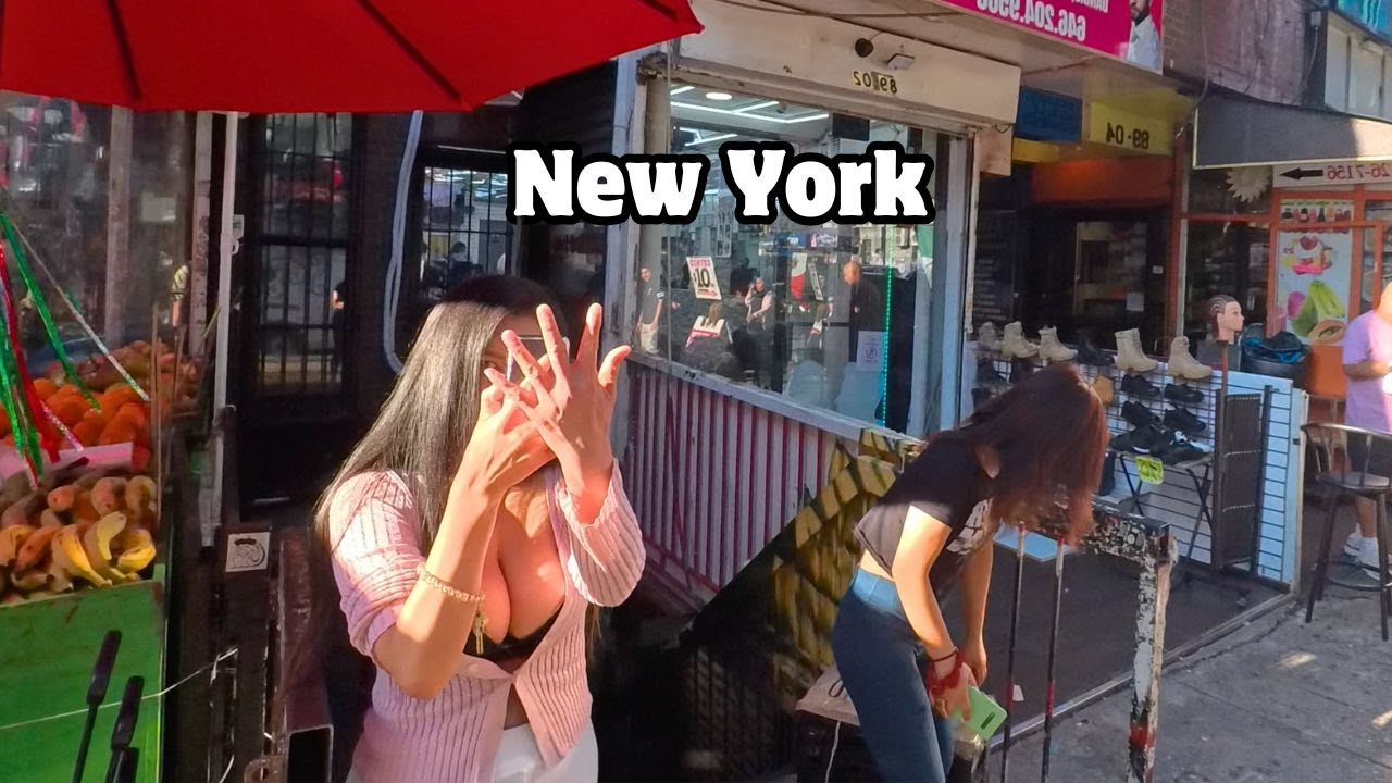 Testing Insta360 Go Ultra - Market Of Sweethearts Queens Ny Roosevelt Avenue New York