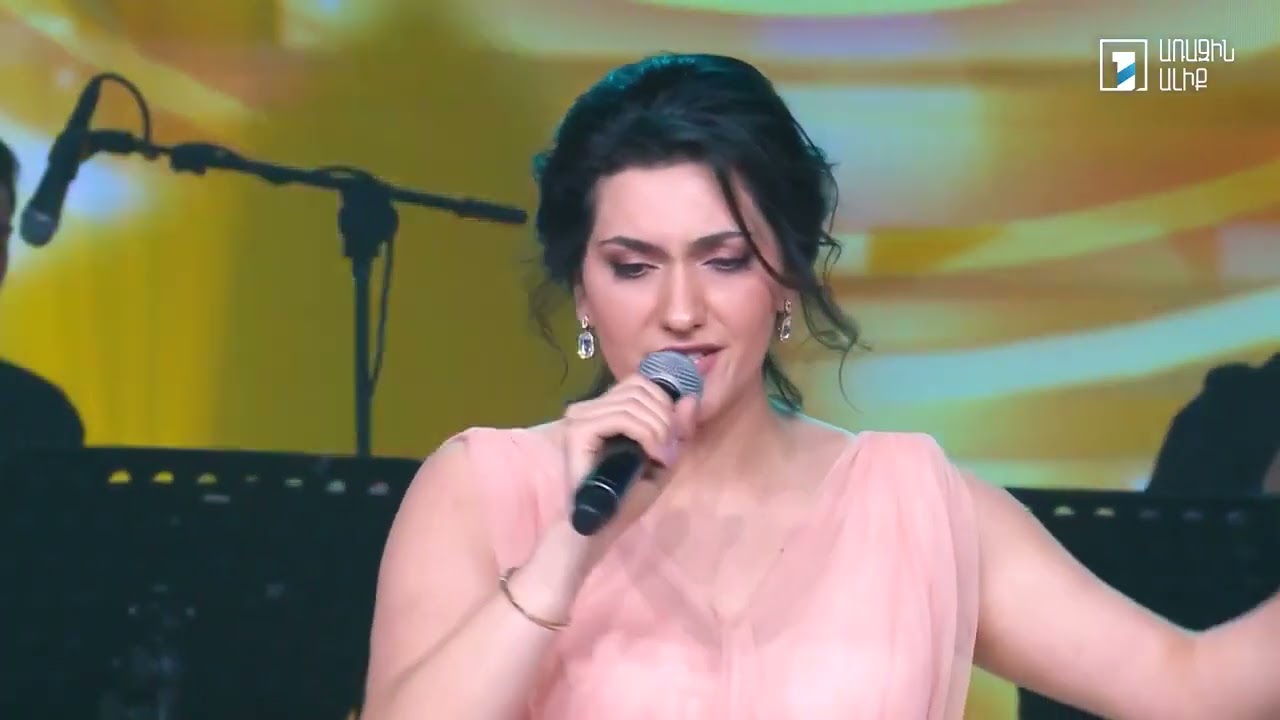 Տիրուհի Մելիքսեթյան 《Երեքնուկ 》