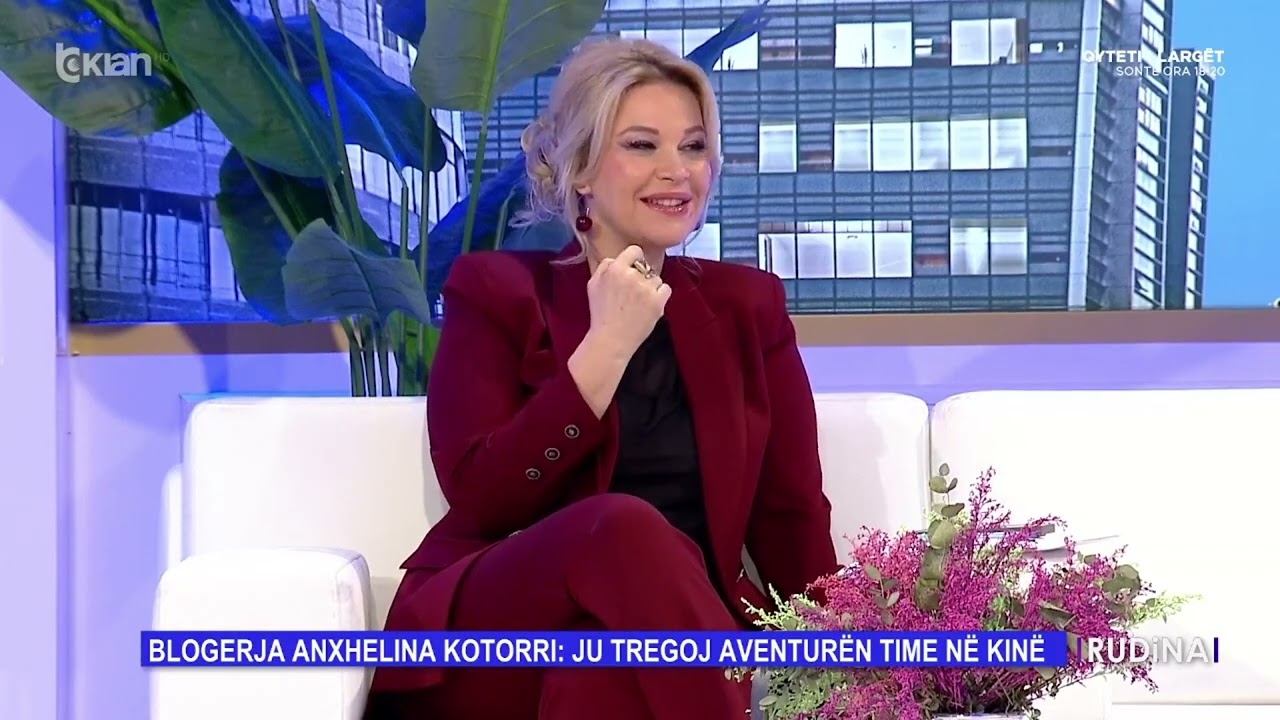 Udhëtimet për content, influencerja për djalin e saj: U fut në valixhe e thoshte më merr me vete