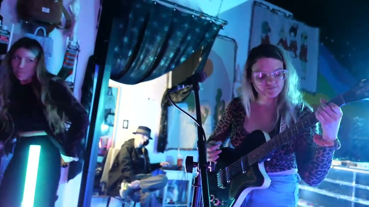 Kat Hamilton @spacedustla 3.31.22 (Live)