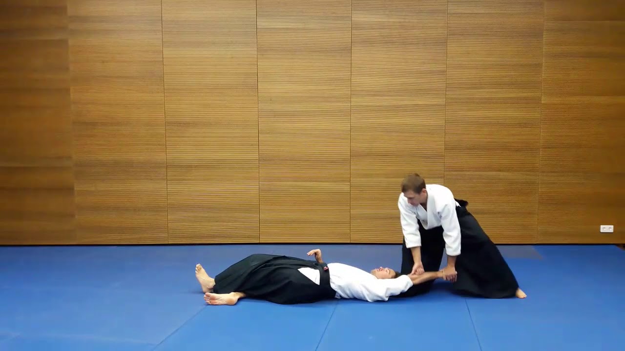 Tachi waza, Ryote dori, Kote gaeshi