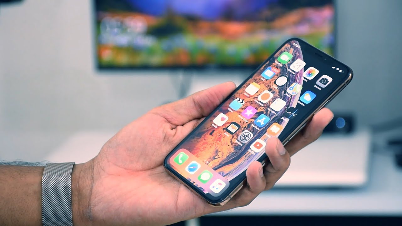 iPhone XS Max Review!