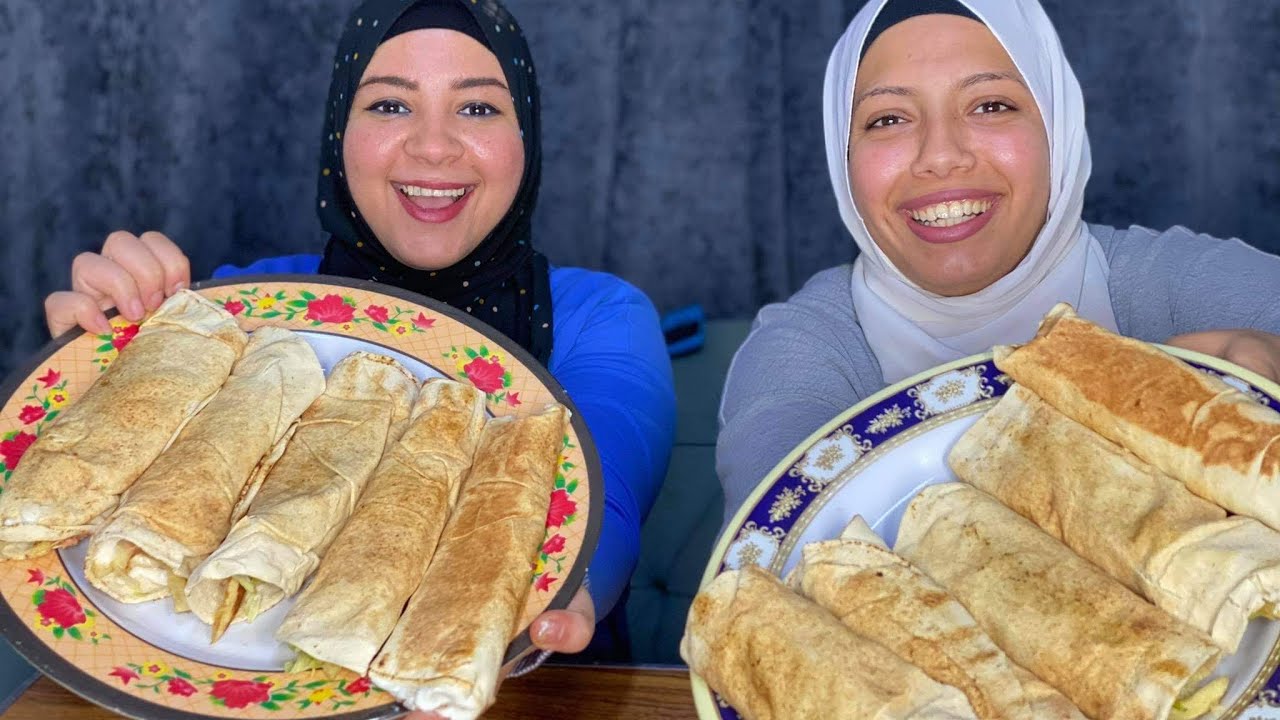 تحدي علي ١٠ سندوتشات شاورما و بطاطس سوري وكنا هنتخانق في الاخر