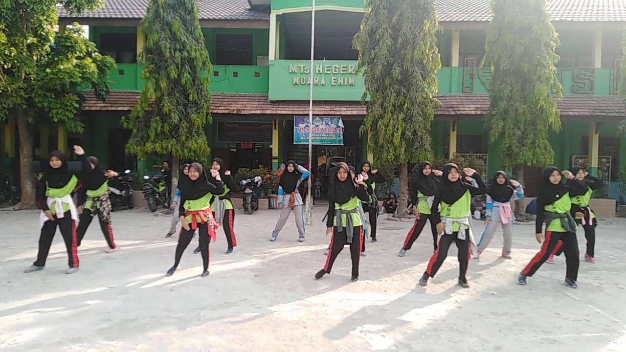 Senam Haning Dayak MTsN 1 Muara Enim Sumsel