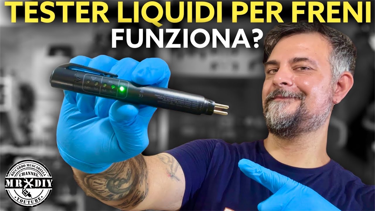 Tester per liquido dei freni. Dot4 ecc cambiare il liquido dei freni. test freni. manutenzione freni