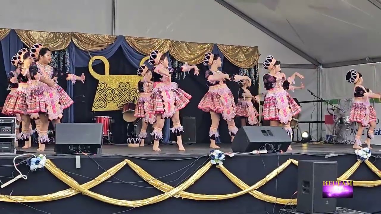 Nkauj Hmoob Kawm Txuj | Outside Stage | Sacramento Hmong New 2025-2026 