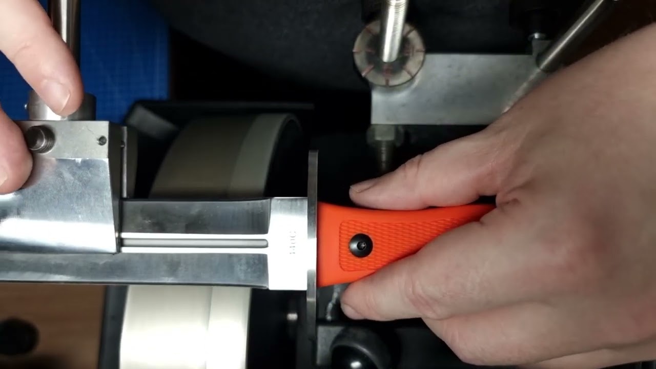 Echtzeitschliff langer Dolch auf der Tormek T8 präzise schärfen, long daggergrind sharpening