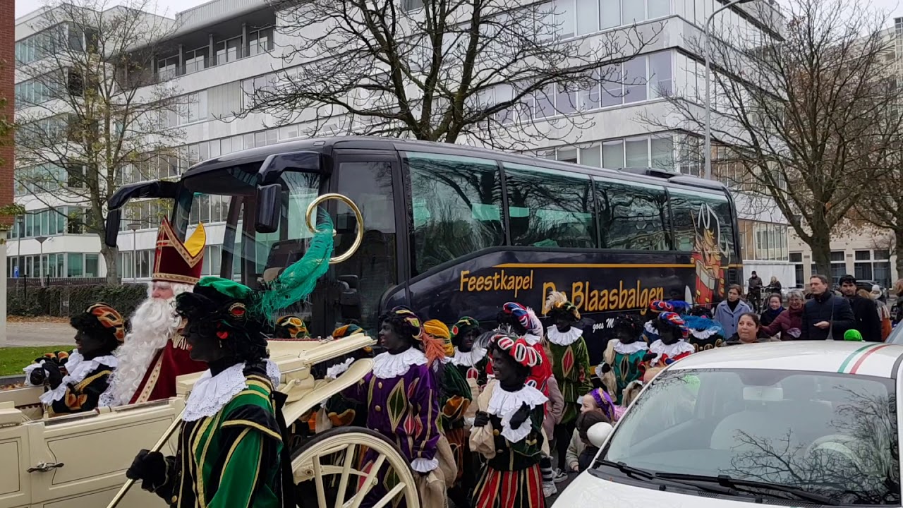 Pietenband De Blaasbalgen - Zie ginds komt de stoomboot