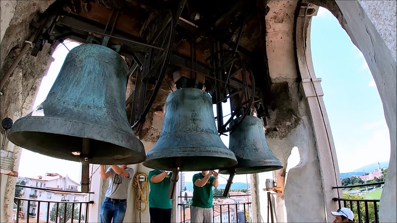 Scampanottata nel Campanile della Chiesa di San Rocco di Gorizia - Melodie a campane ferme