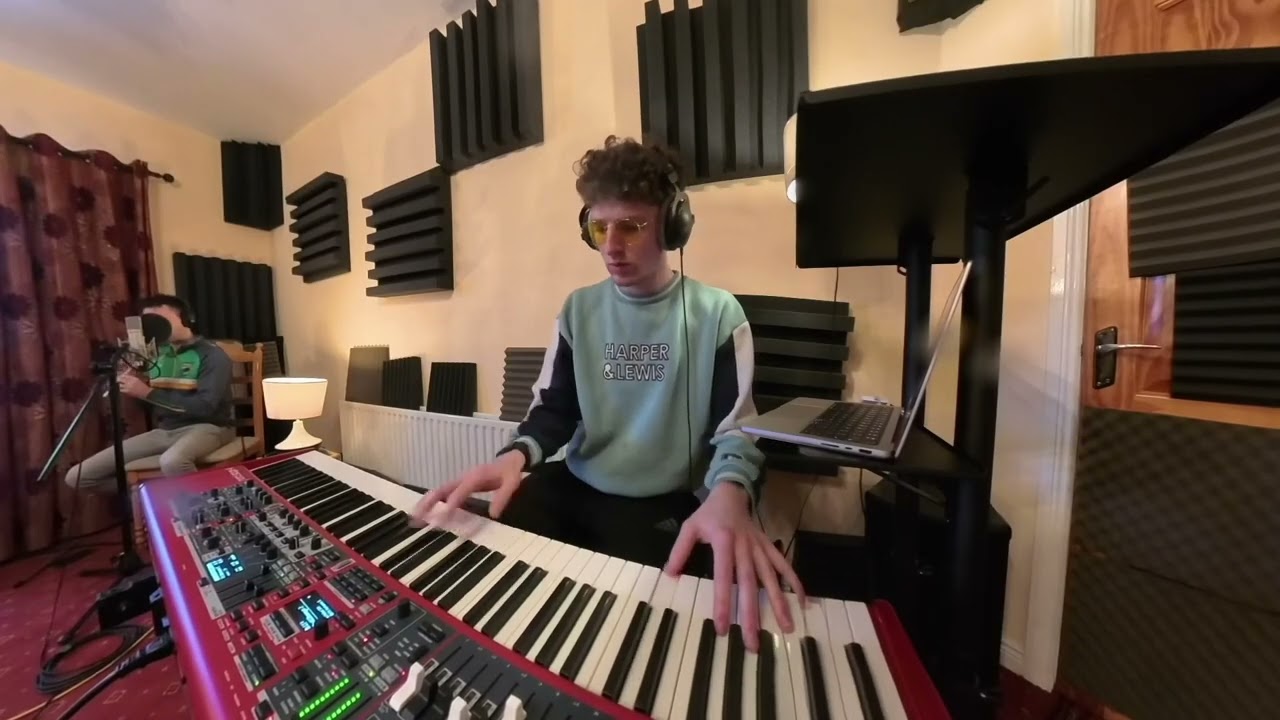 Highland Paddy - The Tumbling Paddies - Graffy Sessions (Official Video)