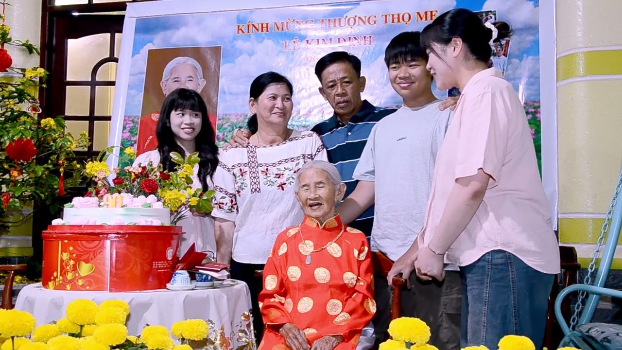 LỄ THƯỢNG THỌ BÀ LÊ KIM ĐỊNH 90 TUỔI
