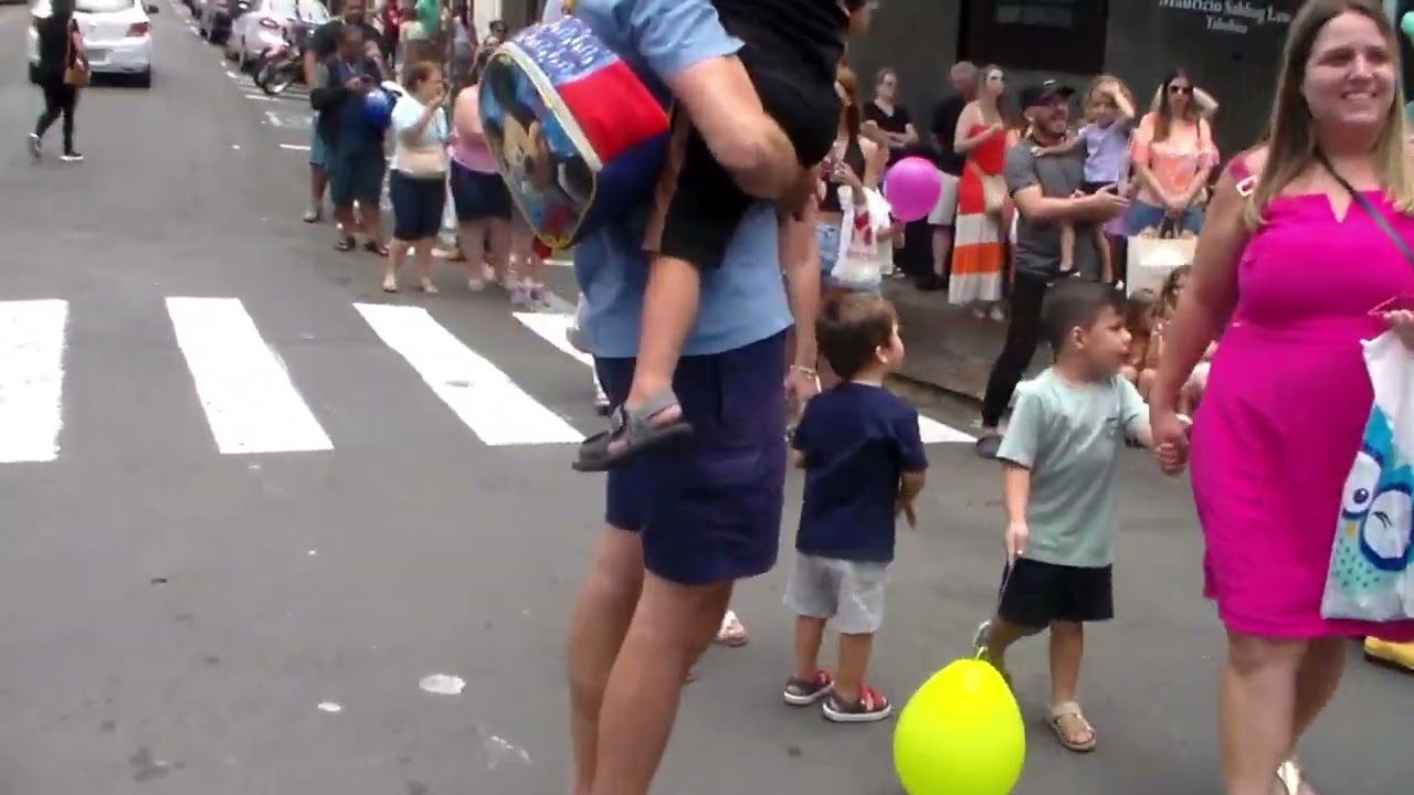 { Nóes Anonimos a  festa no Centro de Itapira sp } No dia 13.12.de 2025 ,