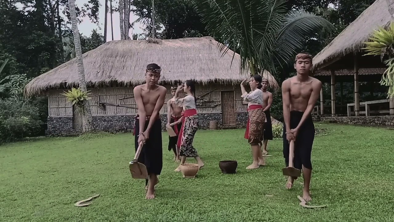 Tari kreasi Tema petani