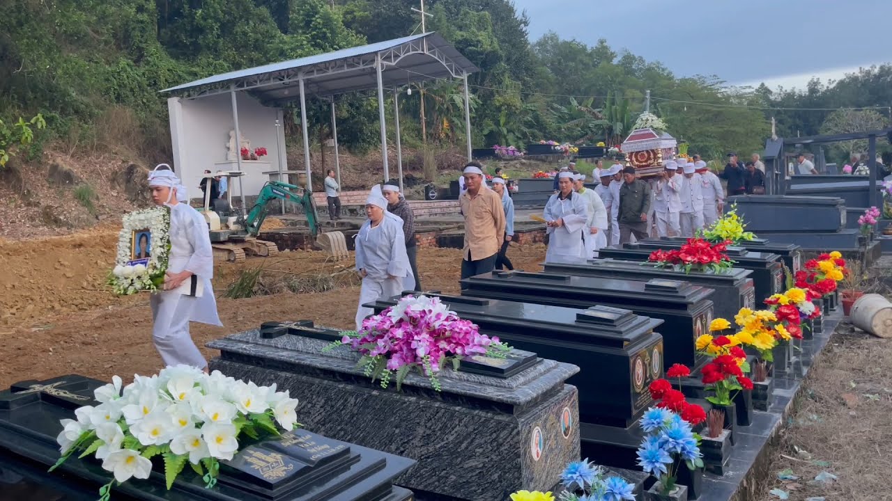 Đêm Cuối Cùng Tiễn Đưa Bà Ngoại Yến Báo Về Nơi An Nghĩ Cuối Cùng Khép Lại Một Đời Người Cơ Cực