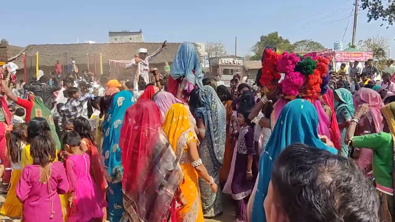 New Adivasi Song | Lada Ladi | Official Video | Sanjay Kirade & Heena Dawar | AVP #adivasisong